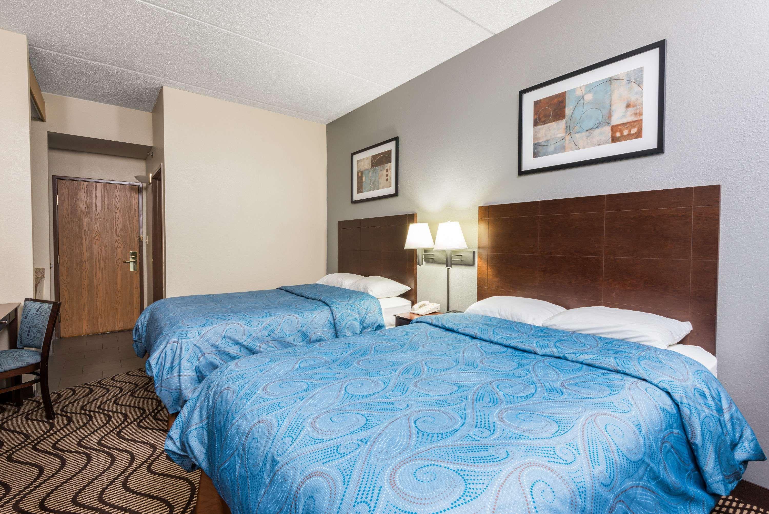 Super 8 By Wyndham Mars/Cranberry/Pittsburgh Area Hotel Cranberry Township Exterior photo