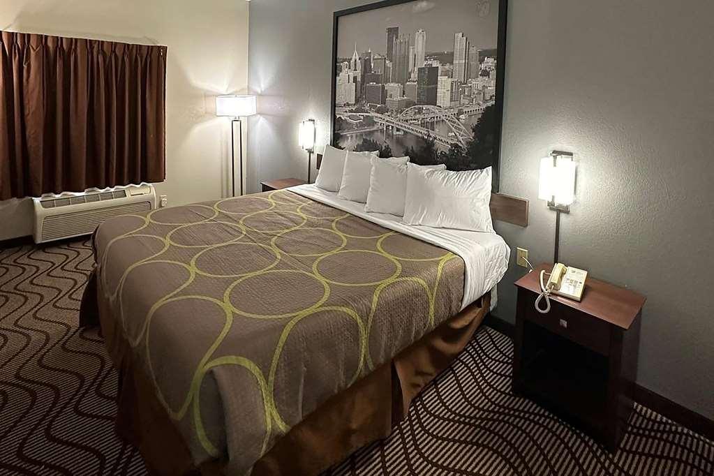Super 8 By Wyndham Mars/Cranberry/Pittsburgh Area Hotel Cranberry Township Room photo