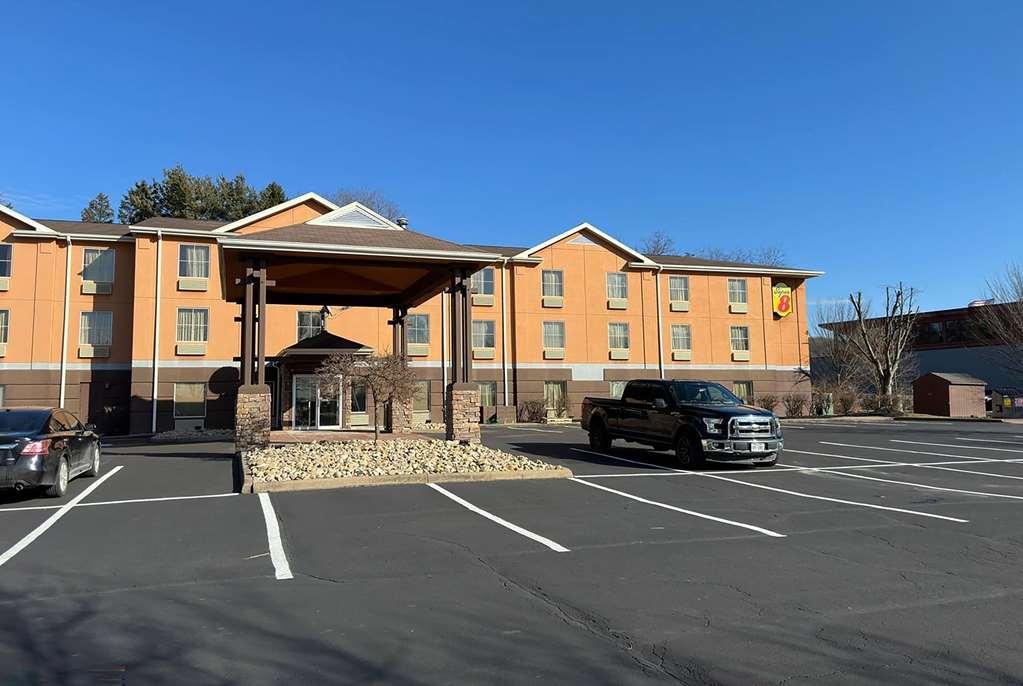 Super 8 By Wyndham Mars/Cranberry/Pittsburgh Area Hotel Cranberry Township Exterior photo